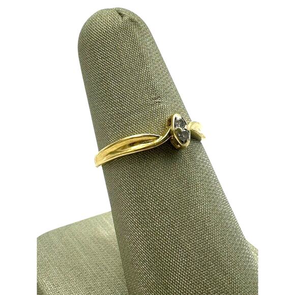 10K Yellow Gold & Diamond in Marquise Setting Ring (13175) - Picture 6 of 6